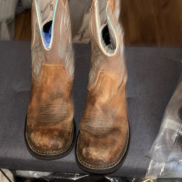 Brown Western Cowboy Boots with Turquoise Stitching - Picture 5 of 6